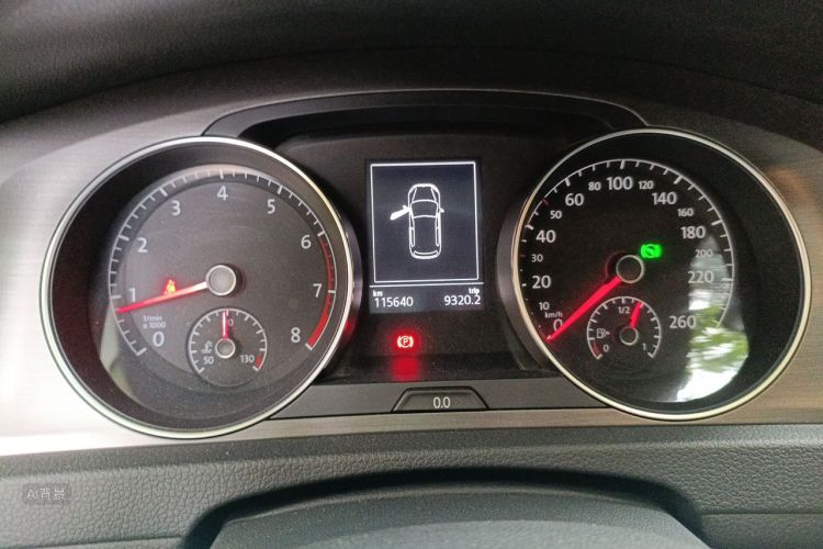 Volkswagen Golf 2016 car image #13