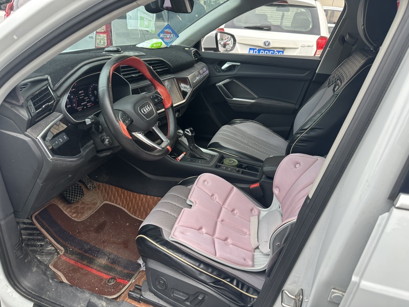 Audi Q3 2019 #4 Audi Q3 2019 car image #4
