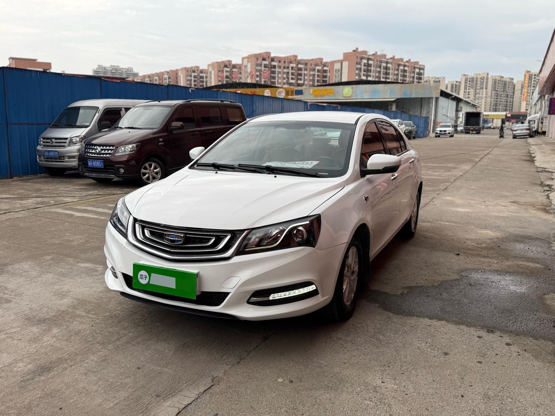 GEELY Emgrand 2017 car image 