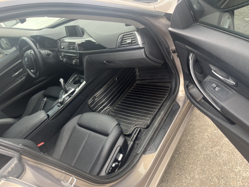 BMW 3 Series GT 2018 صورة سيارة #8