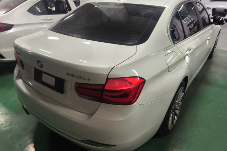 BMW 3 Series 2018 #5 BMW 3 Series 2018 imagen de coche #5