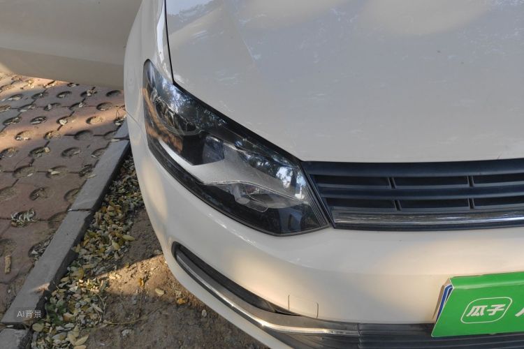 Volkswagen Polo 2016 car image #8