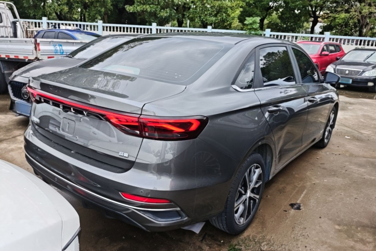 GEELY Emgrand 2022 immagine di auto #7
