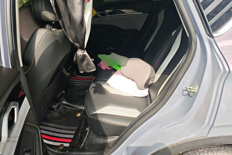 GEELY Coolray 2023 car image #19