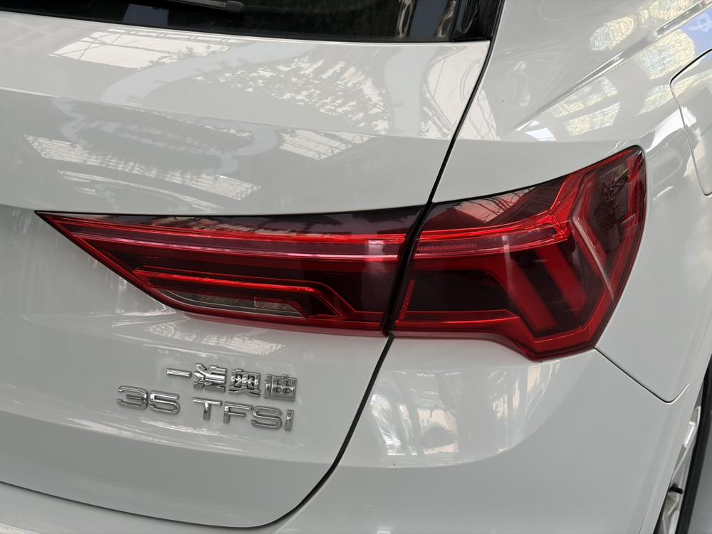 Audi Q3 2019 #7 Audi Q3 2019 car image #7