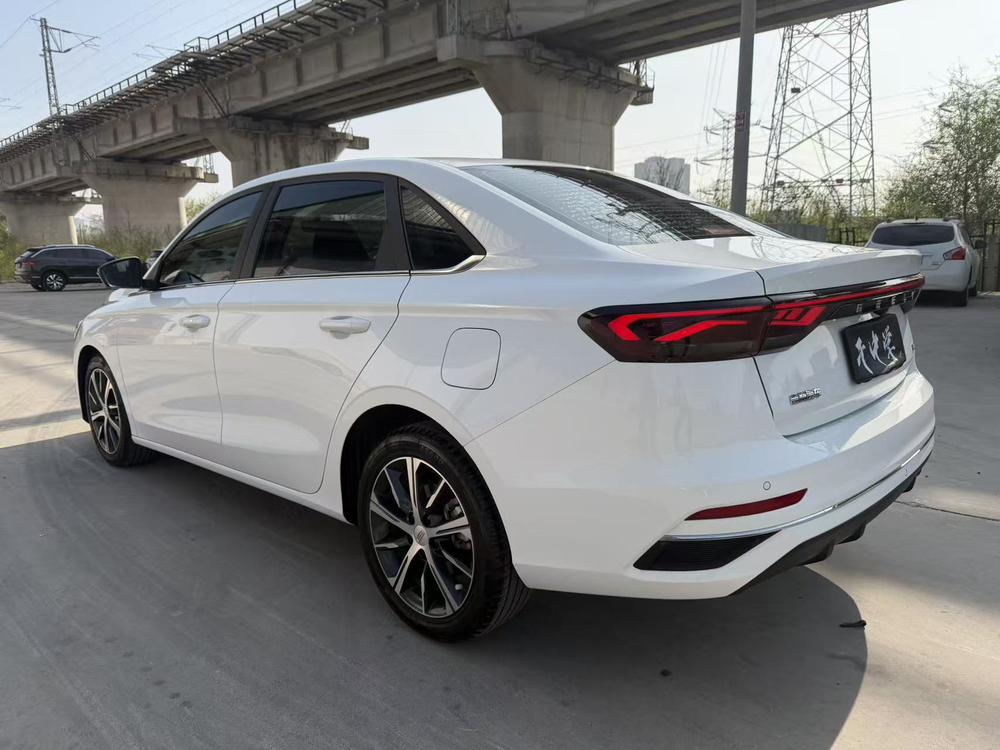 GEELY Emgrand 2022 car image #4