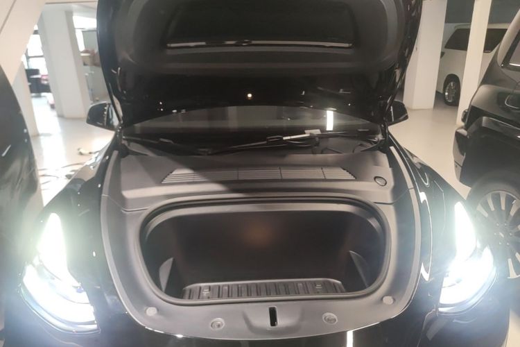 Tesla Model Y 2022 #22 Tesla Model Y 2022 car image #22