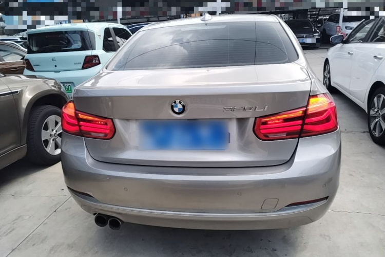 BMW 3 Series 2018 #4 BMW 3 Series 2018 car image #4