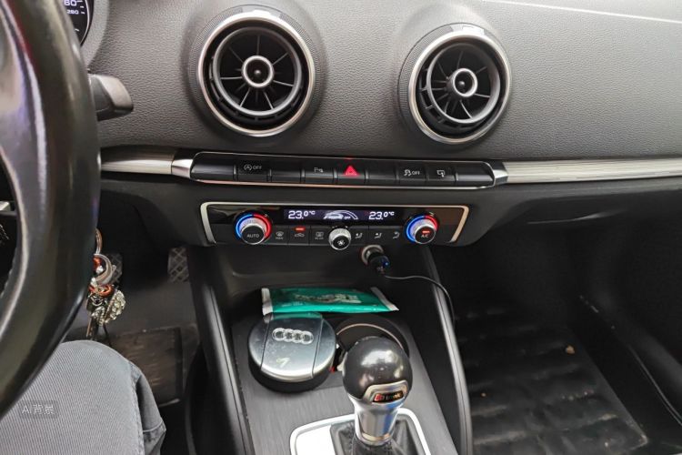 Audi A3 2015 car image #15