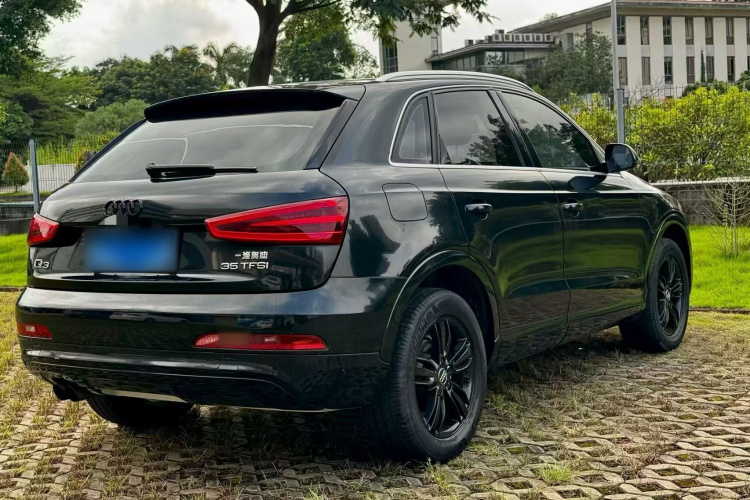 Audi Q3 2015 #7 Audi Q3 2015 car image #7