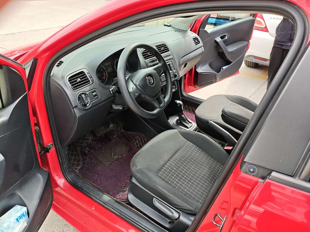 Volkswagen Polo 2015 #13 Volkswagen Polo 2015 car image #13