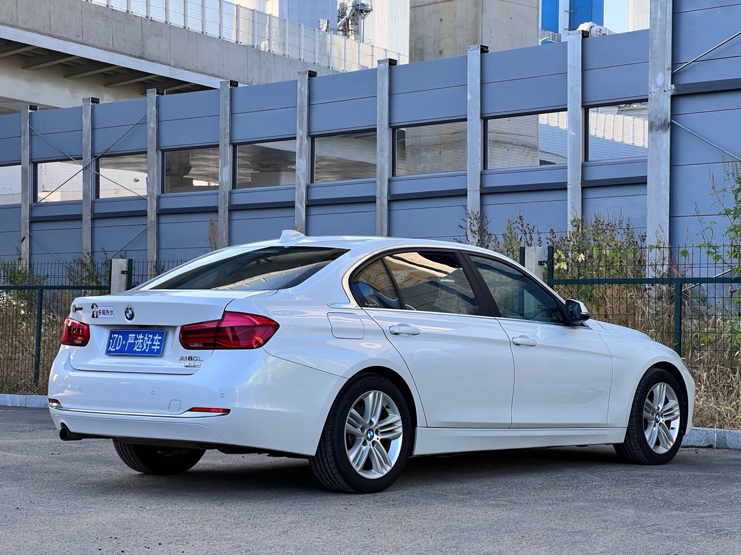 BMW 3 Series 2016 #6 BMW 3 Series 2016 car image #6