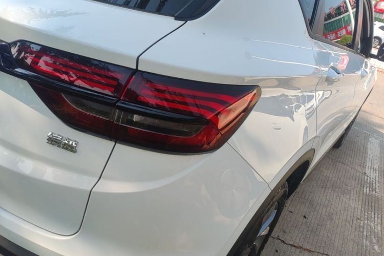 GEELY Coolray 2026 #3 GEELY Coolray 2026 car image #3