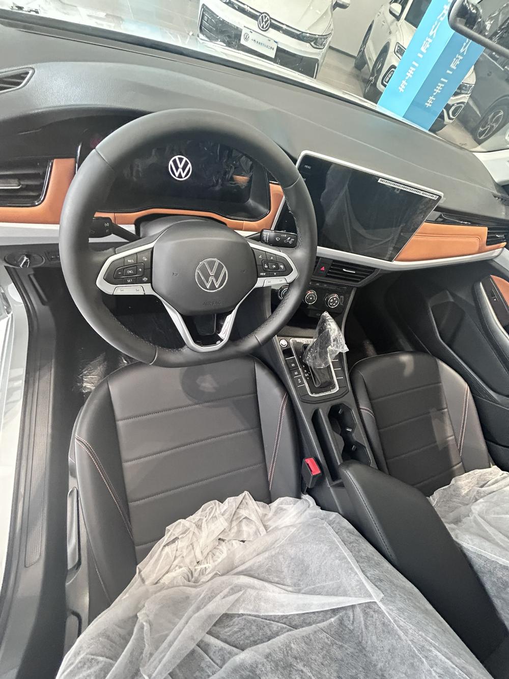 Volkswagen Bora 2025 car image #6