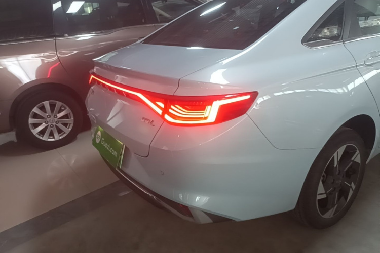 GEELY Emgrand L HiP 2022 #8 GEELY Emgrand L HiP 2022 car image #8