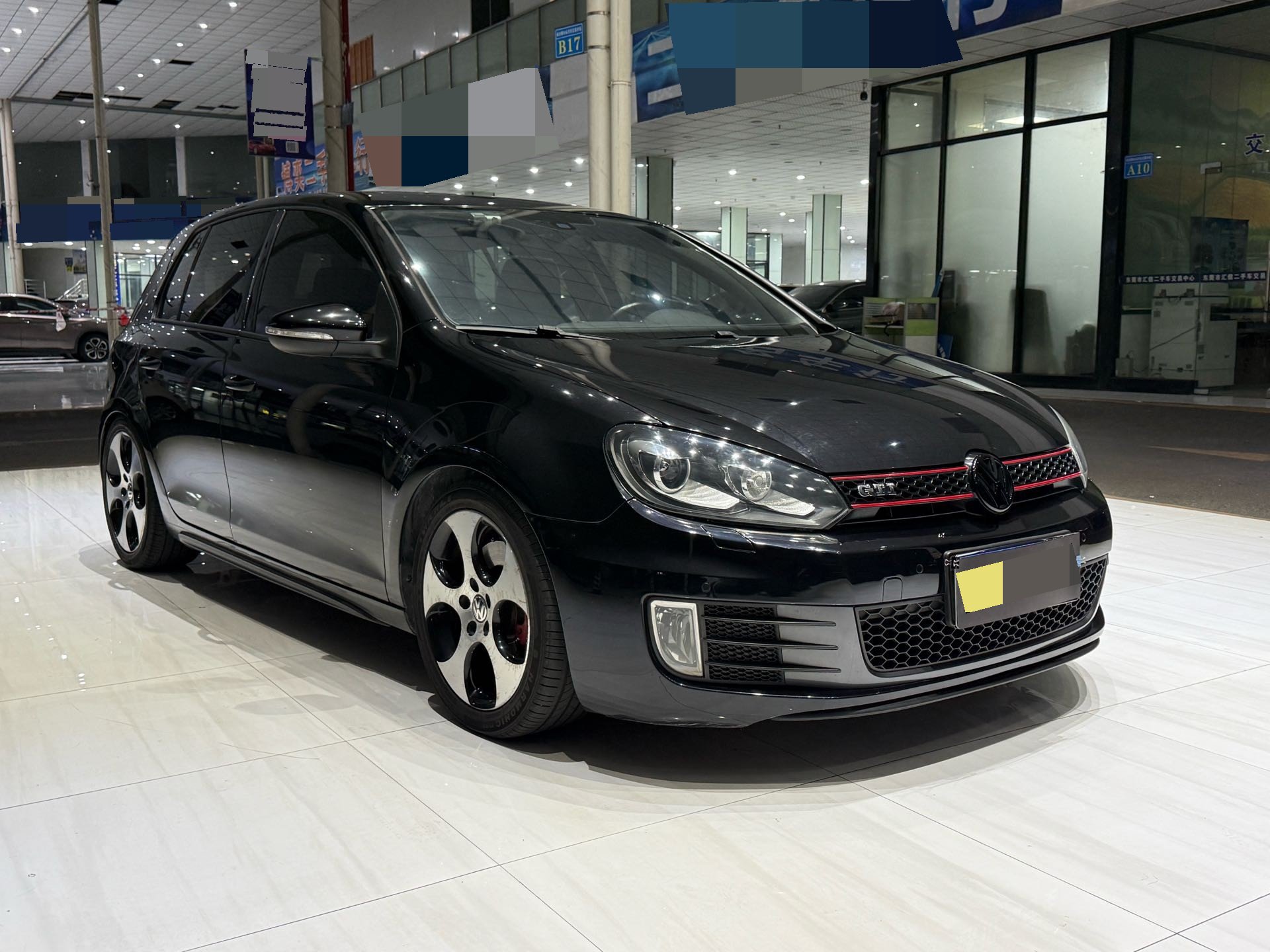 Volkswagen GolfGTI 2012 immagine di auto #3