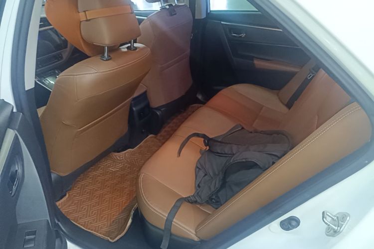 Toyota Corolla Hybird E+ 2019 image de voiture #17