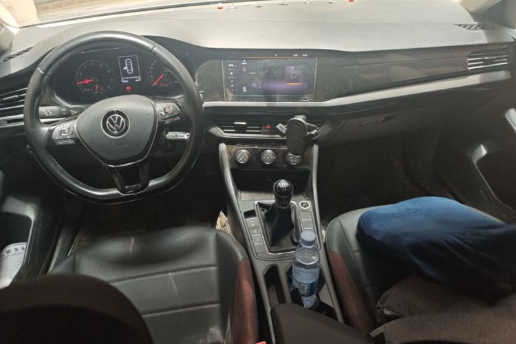 Volkswagen Bora 2021 car image #10
