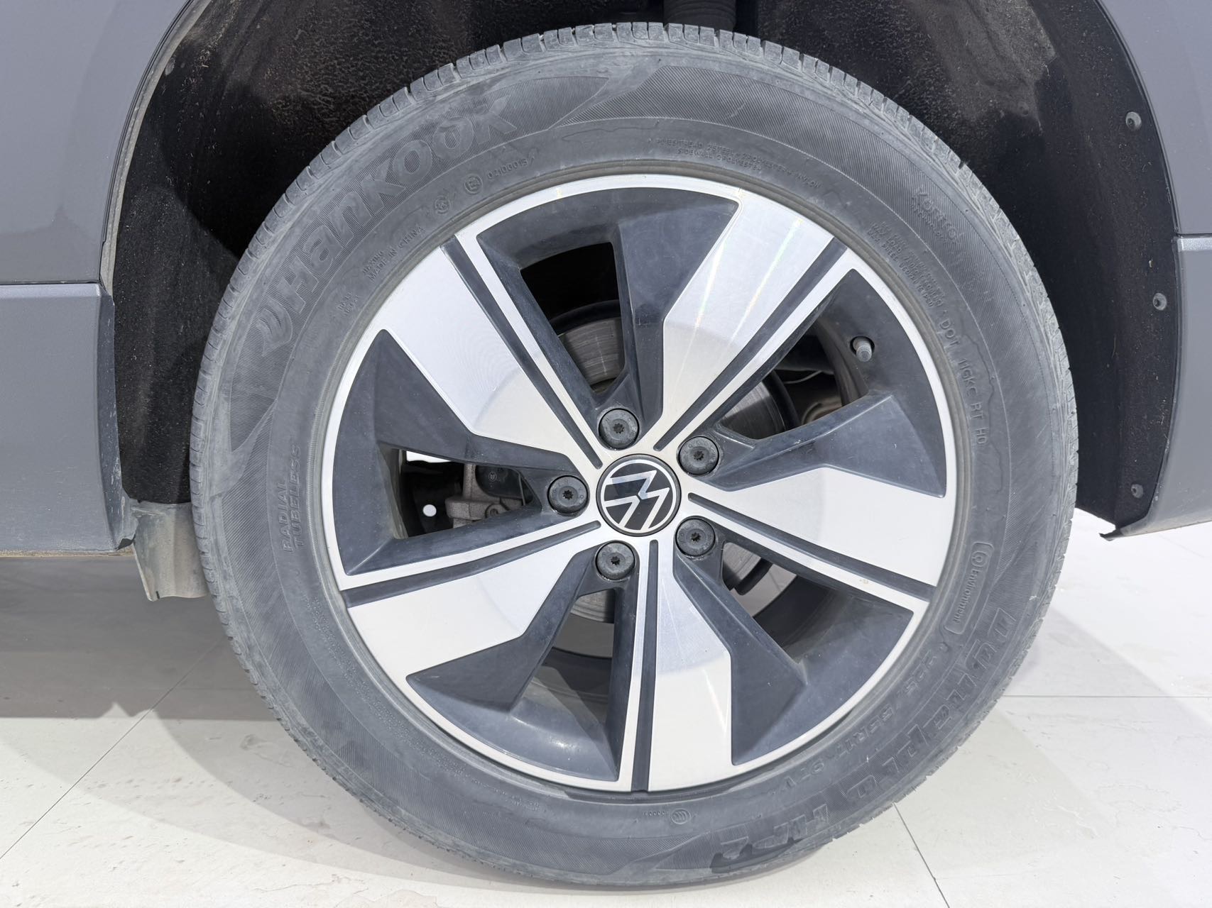 Volkswagen Tharu 2023 imagen de coche #17