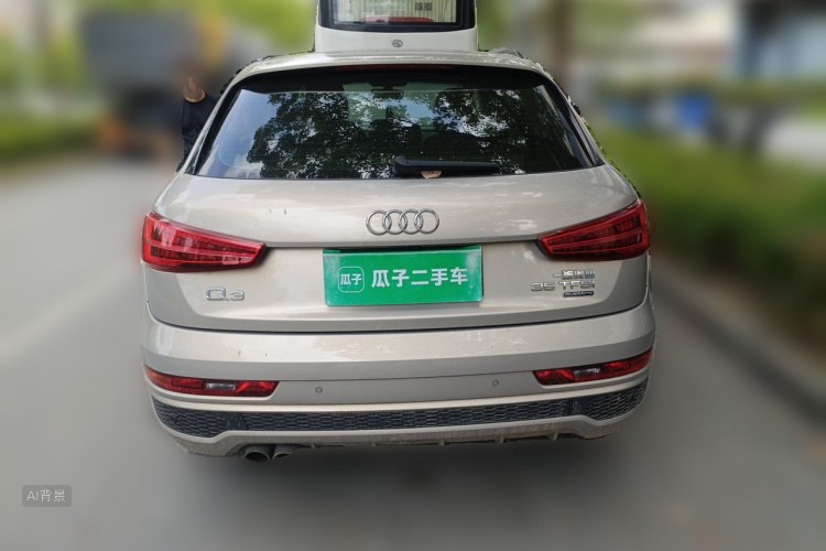 Audi Q3 2019 car image #6