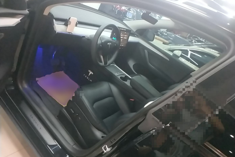 Tesla Model Y 2023 #16 Tesla Model Y 2023 car image #16