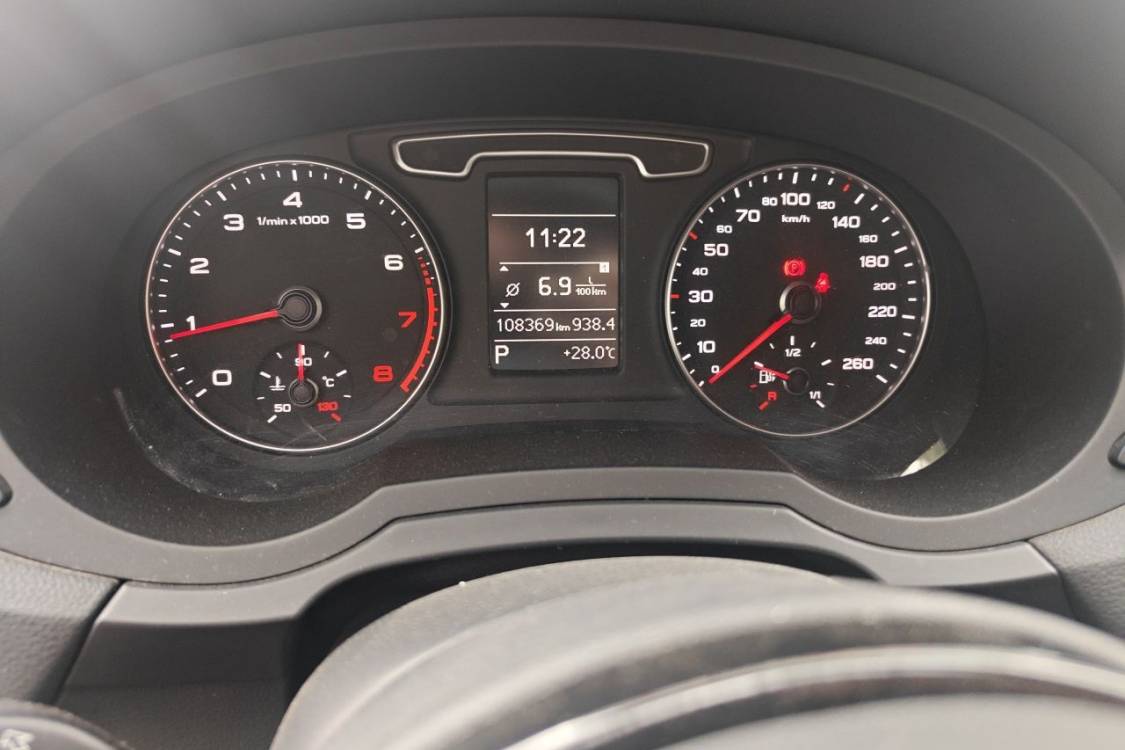 Audi Q3 2015 #25 Audi Q3 2015 car image #25