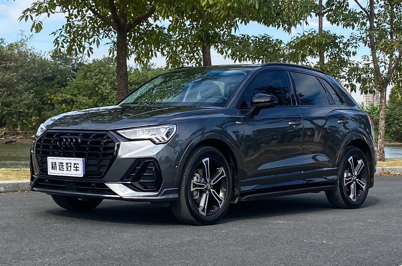 Audi Q3 2021 Audi Q3 2021 immagine di auto