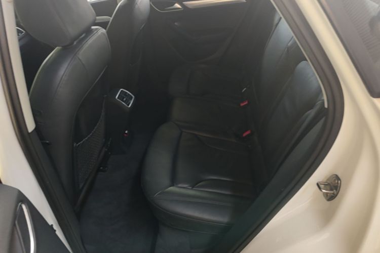 Audi Q3 2016 #17 Audi Q3 2016 car image #17