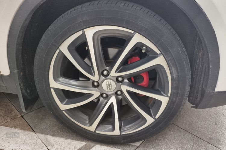 GEELY Emgrand GS 2017 car image #9