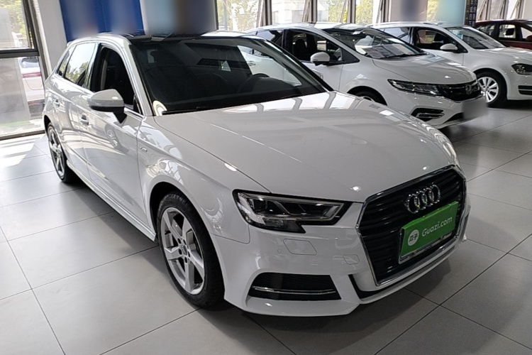 Audi A3 2019 #4 Audi A3 2019 car image #4