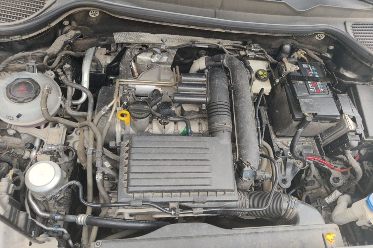 Volkswagen Tharu 2021 car image #18