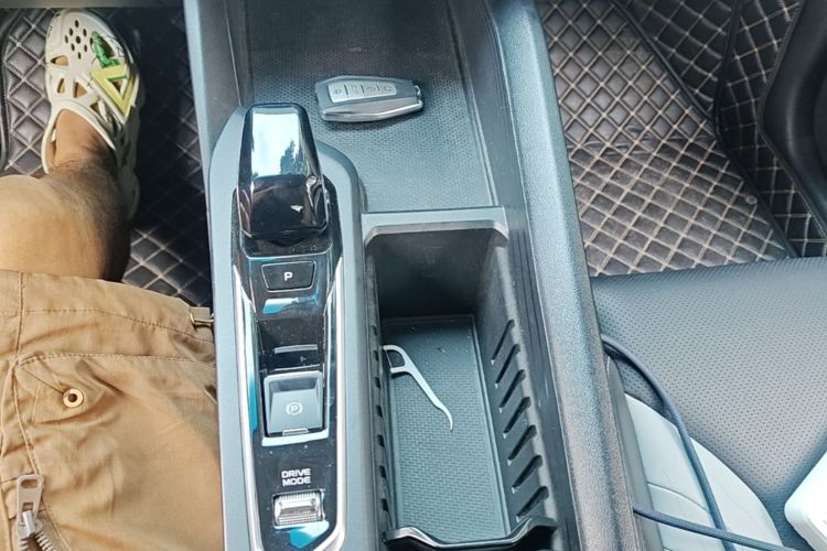 GEELY Binray 2023 car image #14