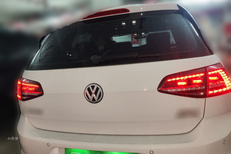 Volkswagen Golf 2017 car image #6