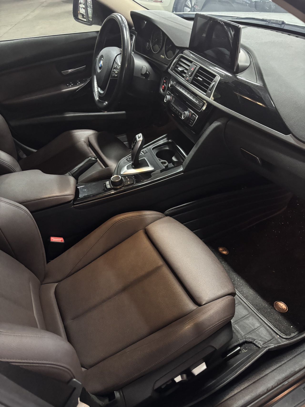 BMW 3 Series 2018 #6 BMW 3 Series 2018 car image #6