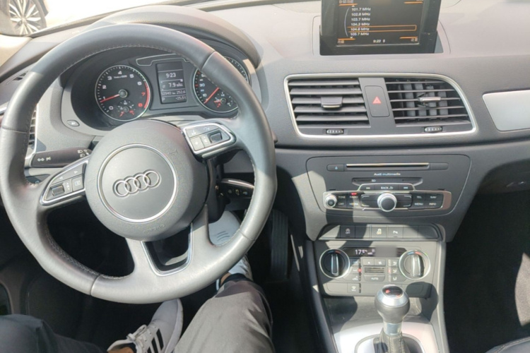 Audi Q3 2019 #10 Audi Q3 2019 car image #10