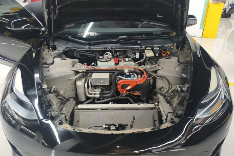 Tesla Model 3 2022 car image #20