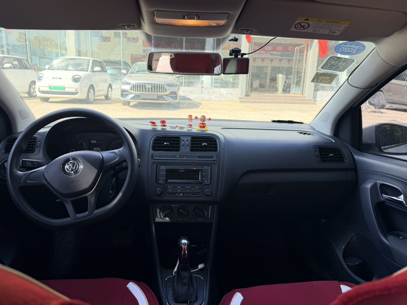 Volkswagen Polo 2017 car image #6