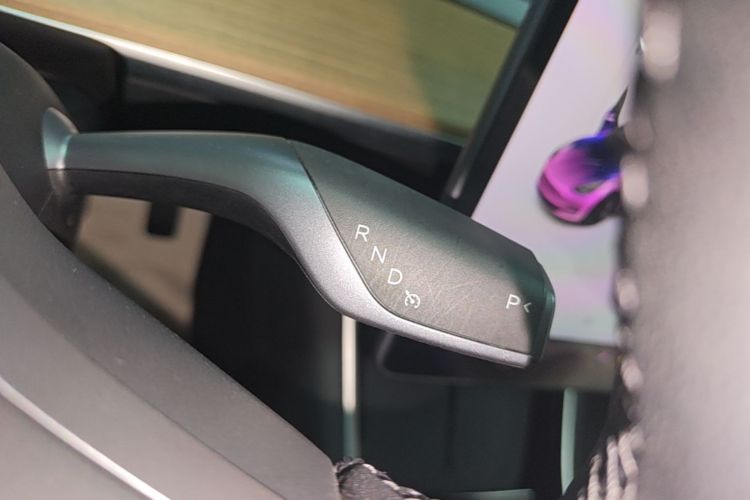 Tesla Model 3 2020 car image #14