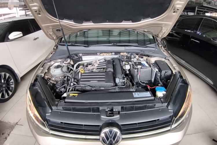 Volkswagen Golf 2020 #20 Volkswagen Golf 2020 car image #20