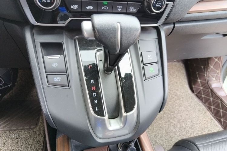Honda CR-V 2019 #16 Honda CR-V 2019 car image #16
