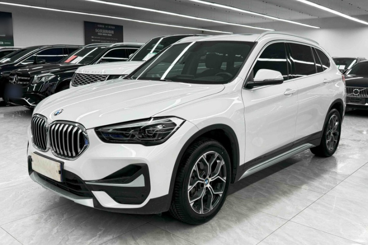BMW X1 2021 #2 BMW X1 2021 car image #2