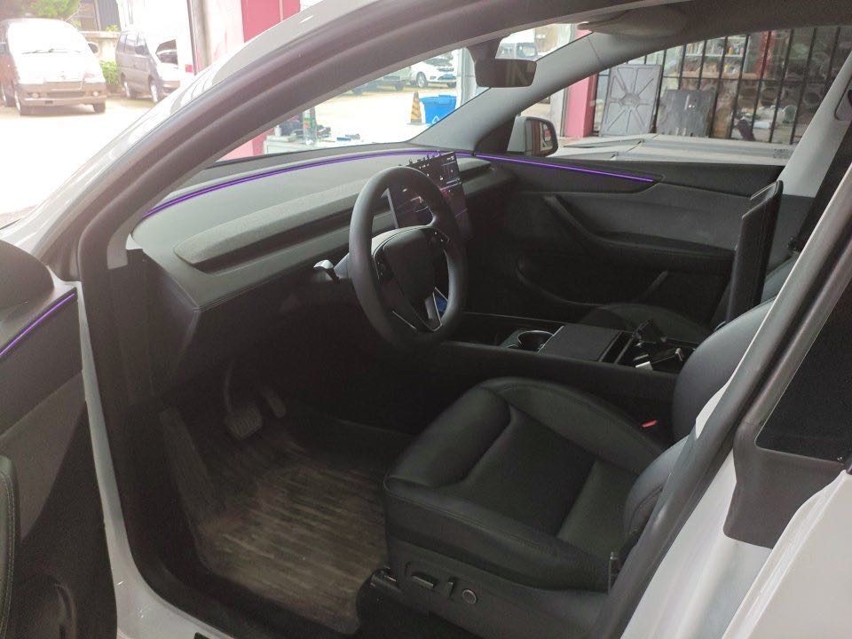Tesla Model Y 2025 car image #5