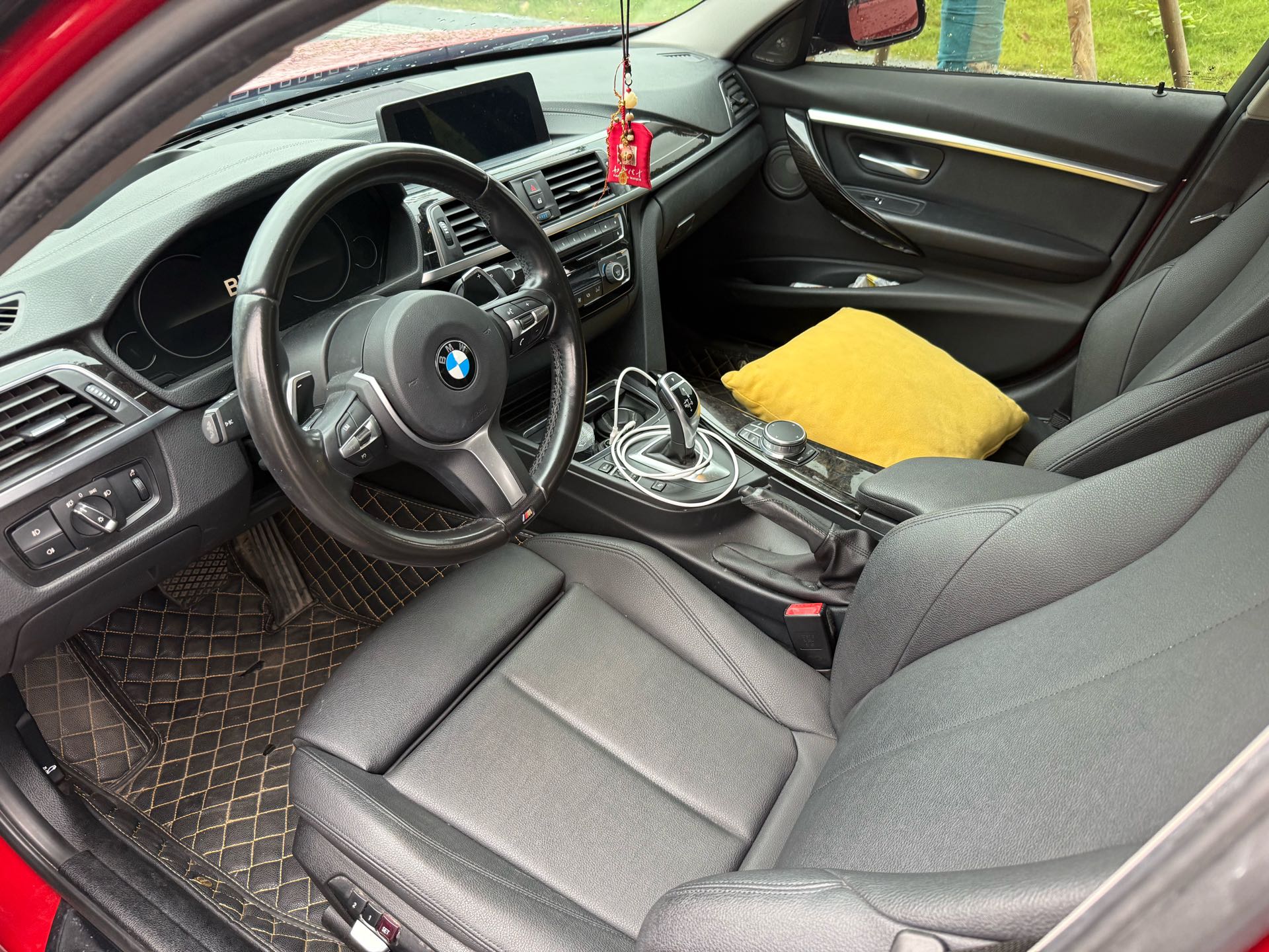 BMW 3 Series 2018 #3 BMW 3 Series 2018 car image #3