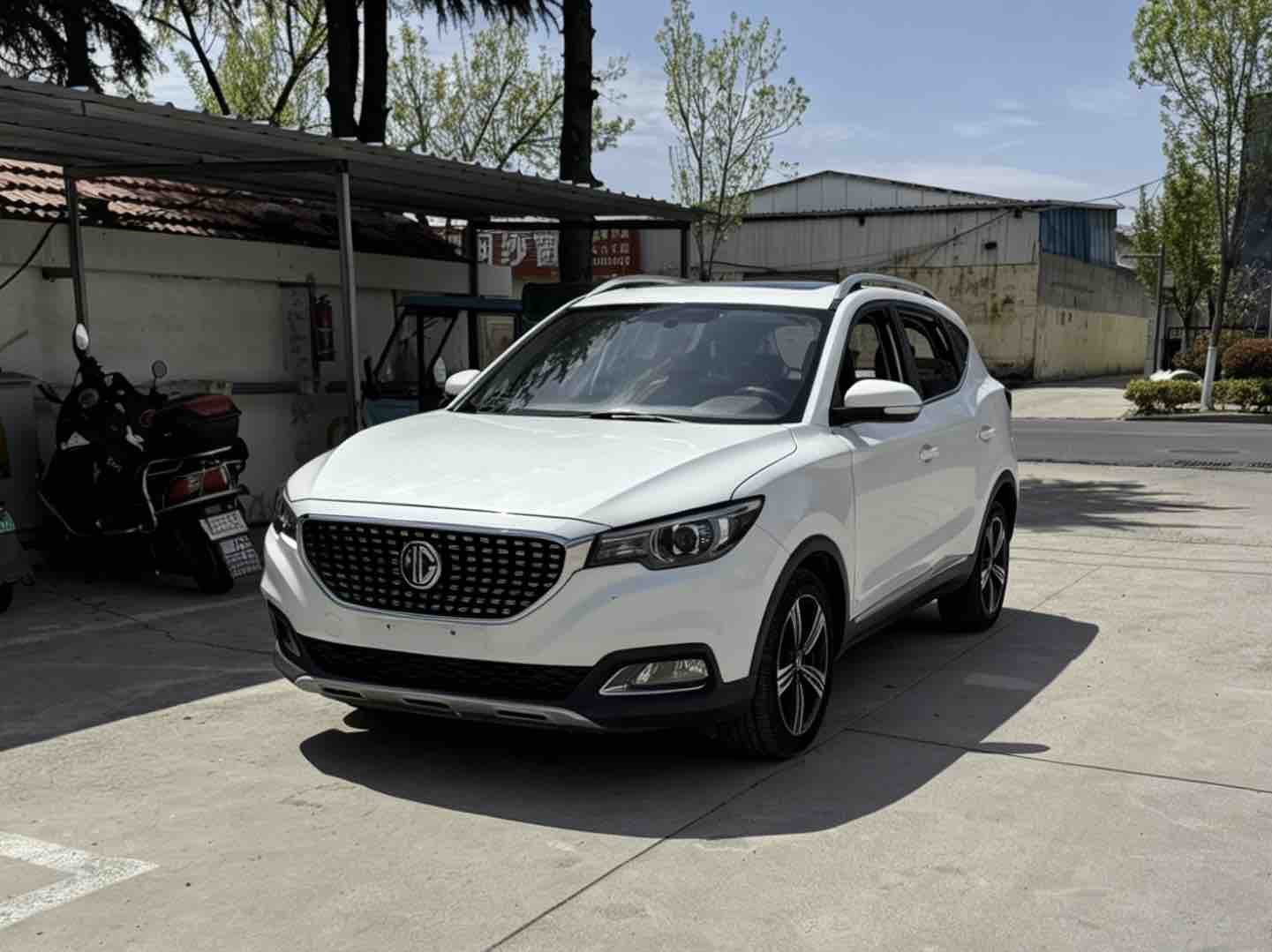 MG ZS 2018 car image 