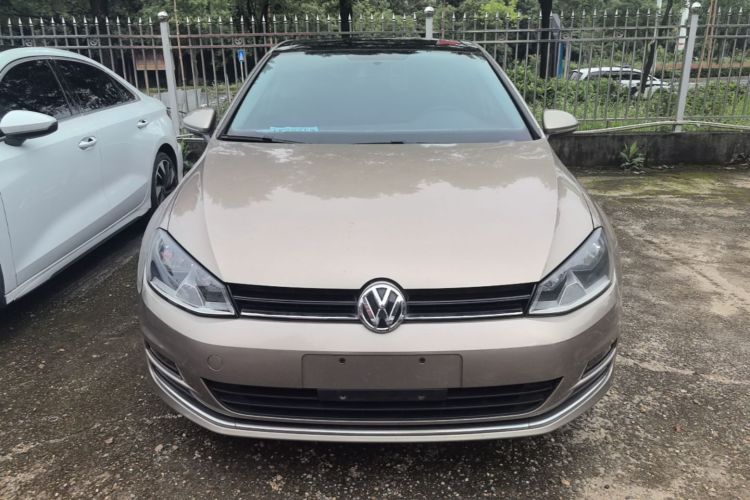 Volkswagen Golf 2015 car image #3