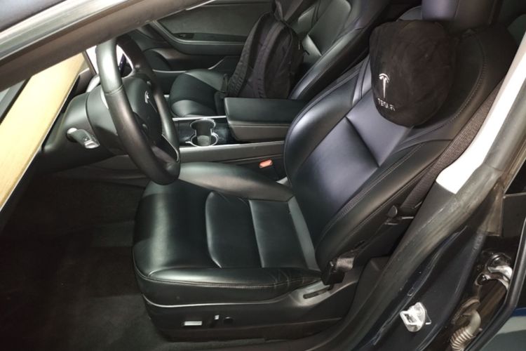 Tesla Model 3 2020 car image #15