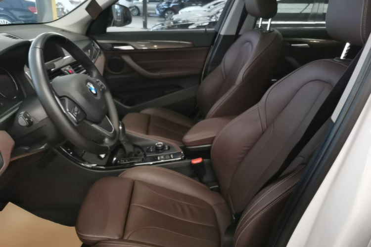 BMW X1 2019 car image #15
