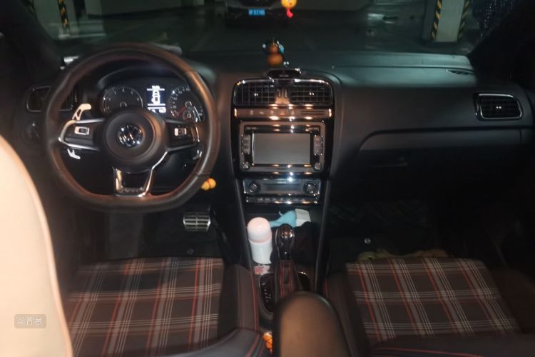Volkswagen Polo 2019 car image #11