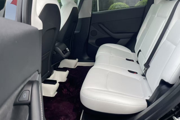 Tesla Model Y 2023 #13 Tesla Model Y 2023 car image #13