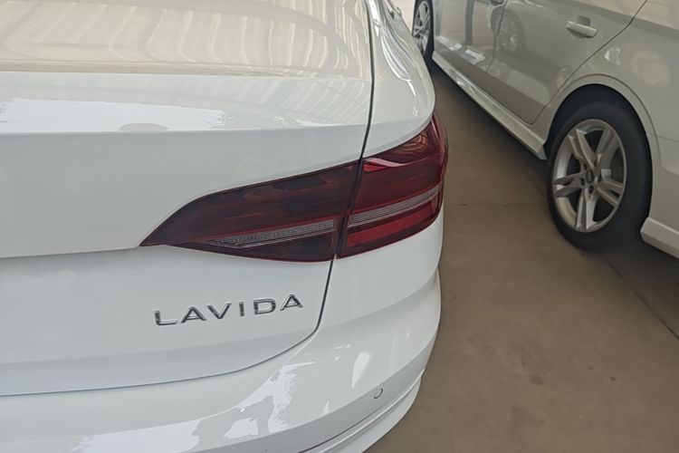 Volkswagen Lavida 2021 car image #8